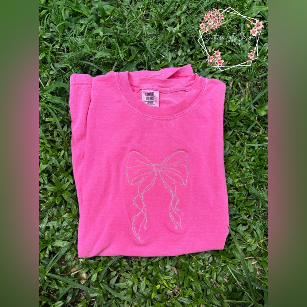 Comfort Colors Silver Glitter Embroidered Bow T-Shirt